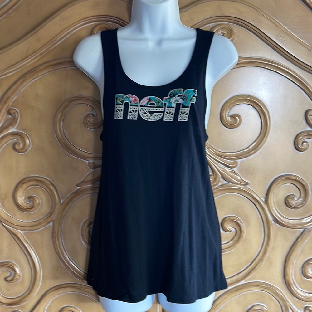 Neff Hawaiian print 🌺 tank